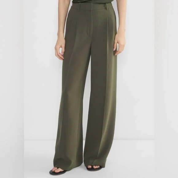 Aritzia The Effortless Pant- Crepette Wider - Picture 2 of 7